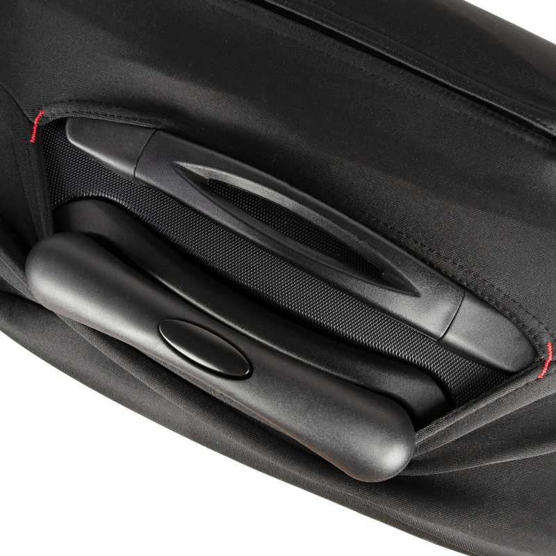 Pokrowiec na walizkę Sillar czarny z napisem "Nothing to see here", rozmiar L Pokrowiec na walizkę Sillar czarny z napisem "Nothing to see here", rozmiar L