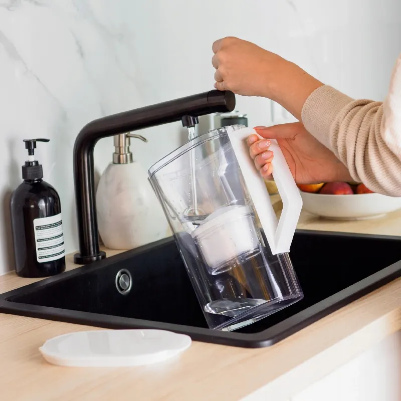 Dzbanek filtrujący Wessper D3 Slim Aquamax 2,7 l biały z filtrem Aquamax w zestawie z 2 filtrami Dzbanek filtrujący Wessper D3 Slim Aquamax 2,7 l biały z filtrem Aquamax w zestawie z 2 filtrami