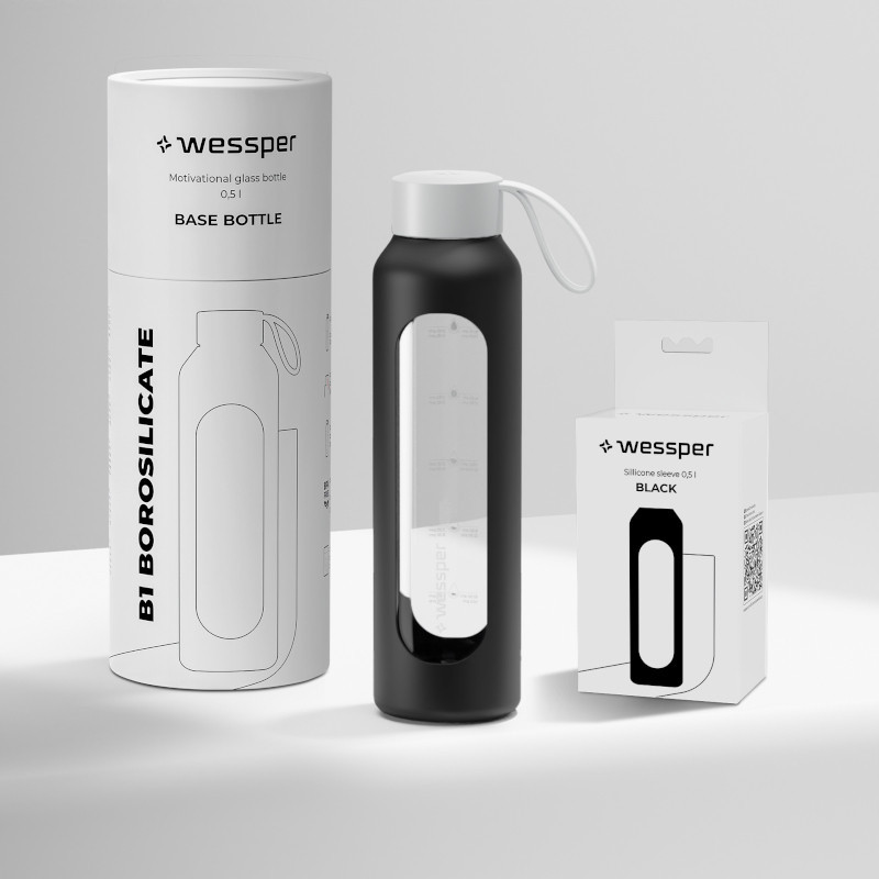 Szklana butelka na wodę 0,5 l Wessper B1 Borosilicate w zestawie z etui silikonowym Black – szczelna, bez BPA, z miarką Szklana butelka na wodę 0,5 l Wessper B1 Borosilicate w zestawie z etui silikonowym Black – szczelna, bez BPA, z miarką
