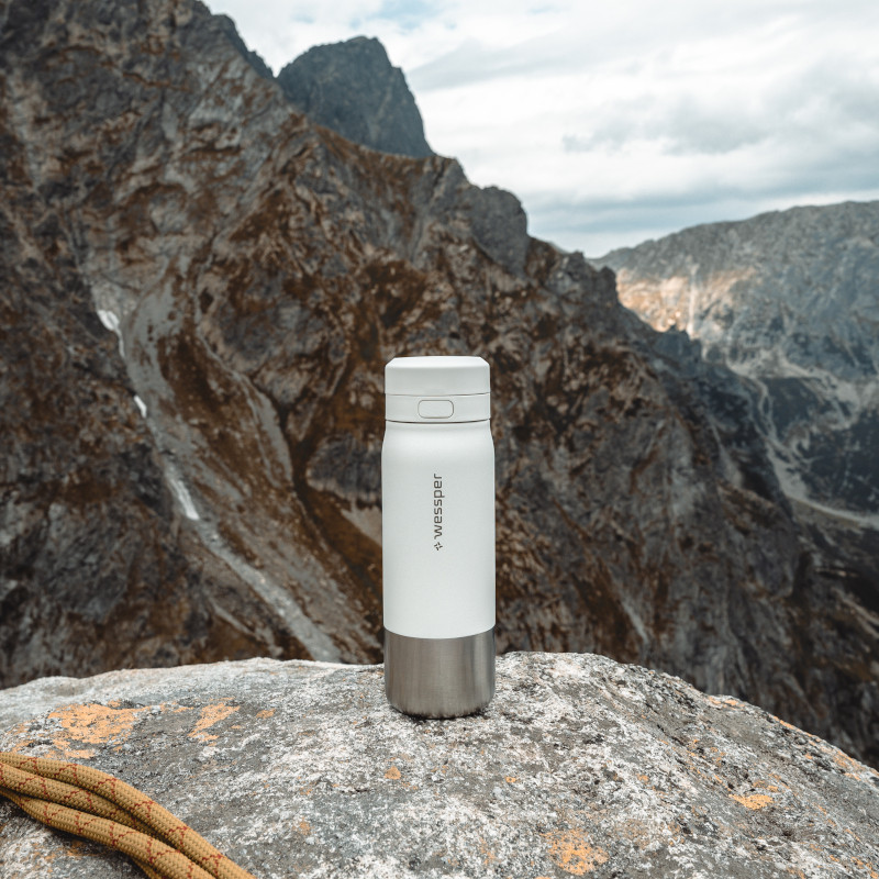 Butelka filtrująca Wessper B2 Stainless Steel Actitex™ 0,7 l – biała
