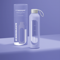 Szklana butelka na wodę 1 l Wessper B1 Borosilicate Lavender  – szczelna, bez BPA, z miarką