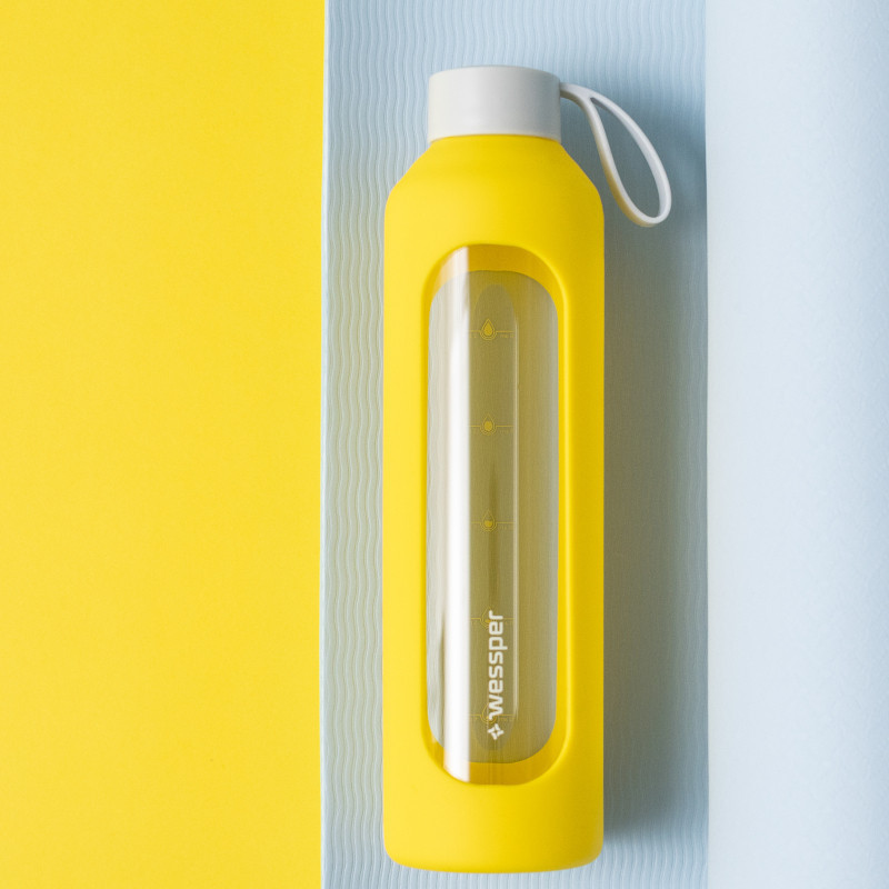 Szklana butelka na wodę 1 l Wessper B1 Borosilicate Sun – szczelna, bez BPA, z miarką Szklana butelka na wodę 1 l Wessper B1 Borosilicate Sun – szczelna, bez BPA, z miarką