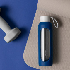 Szklana butelka na wodę 0,5 l Wessper B1 Borosilicate Navy blue – szczelna, bez BPA, z miarką