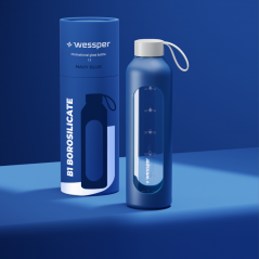 Szklana butelka na wodę 1 l Wessper B1 Borosilicate Navy Blue – szczelna, bez BPA, z miarką