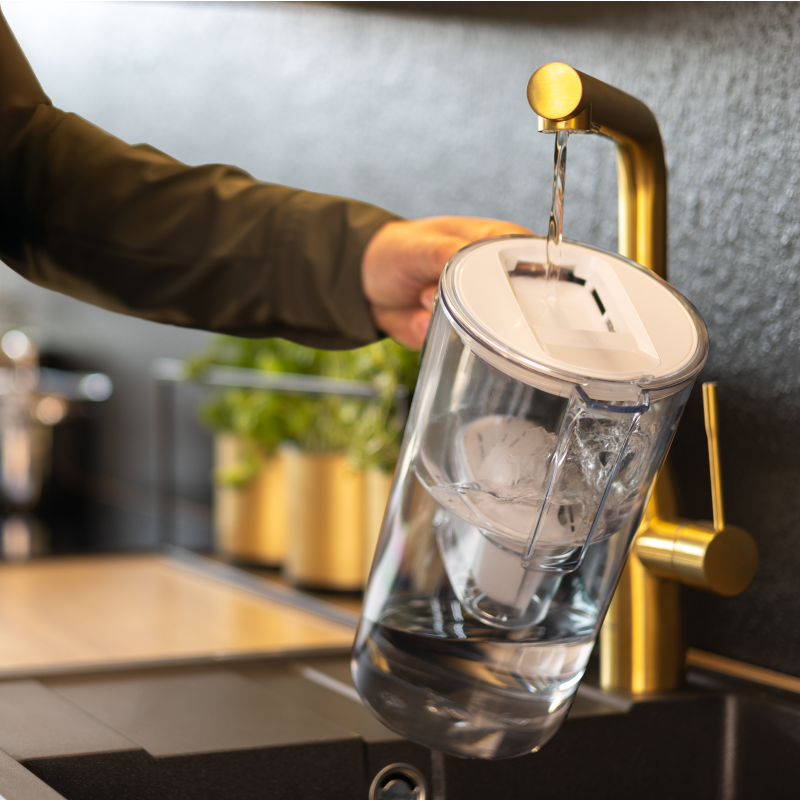 Dzbanek filtrujący Wessper D1 Solid 2,8 l biały z filtrem Aquamax Dzbanek filtrujący Wessper D1 Solid 2,8 l biały z filtrem Aquamax