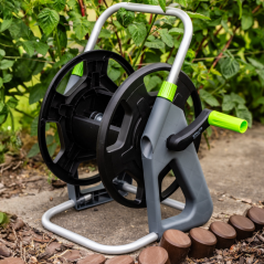 Zwijacz do węża ogrodowego EXP STALCO GARDEN – aluminiowy zwijak z korbą